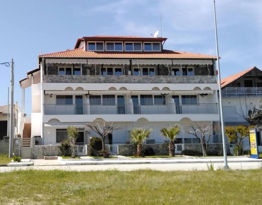 Ermioni Apartments Vrasná المظهر الخارجي الصورة