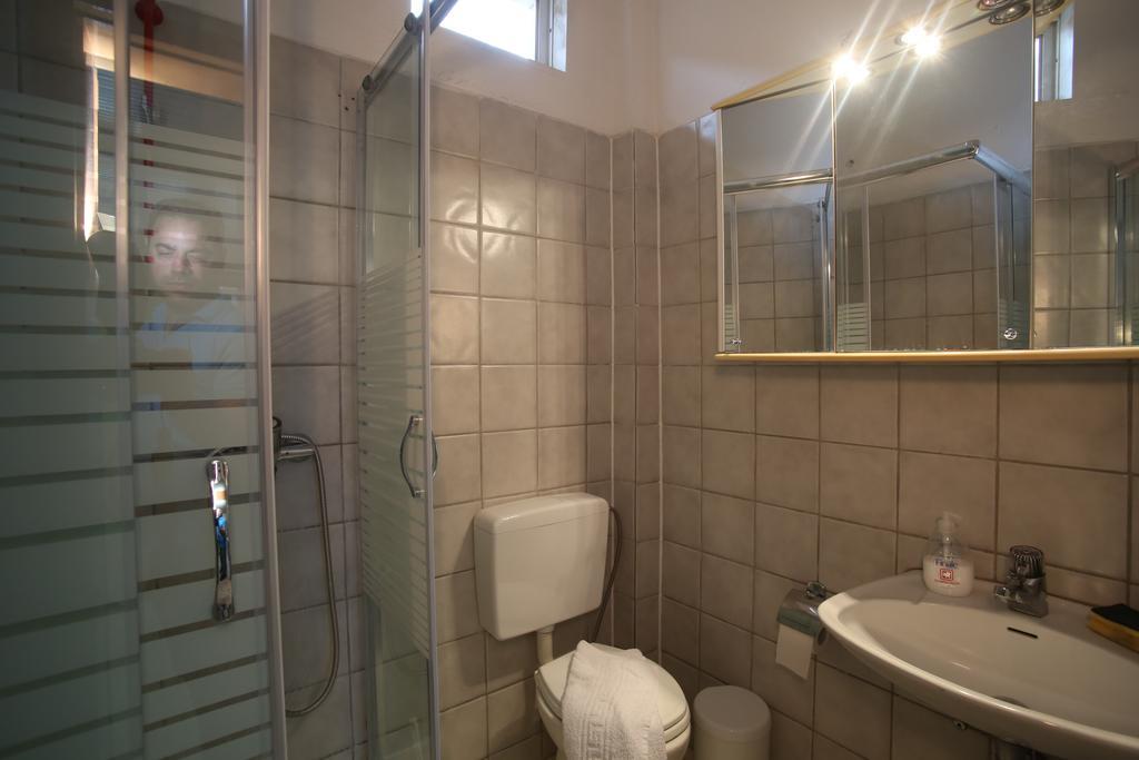 Ermioni Apartments Vrasná المظهر الخارجي الصورة