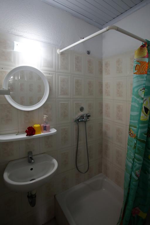 Ermioni Apartments Vrasná المظهر الخارجي الصورة